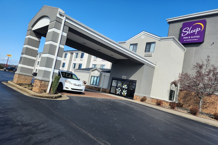 Hotel 3 of 41