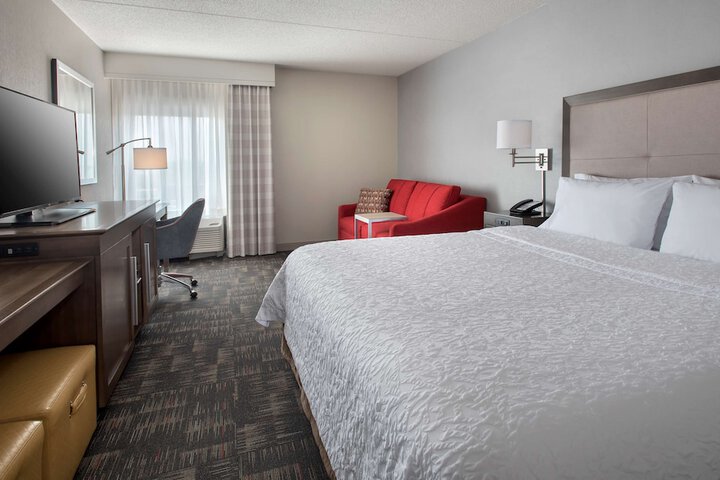 Room 5 of 27
