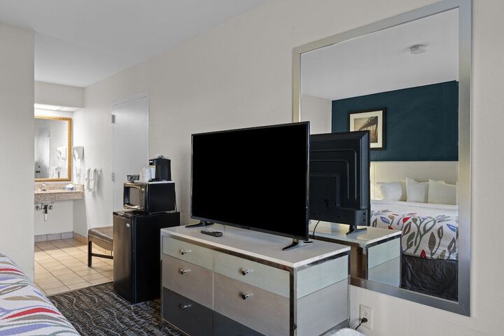 Room 55 of 63