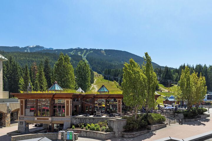 Le Chamois by Whistler Premier