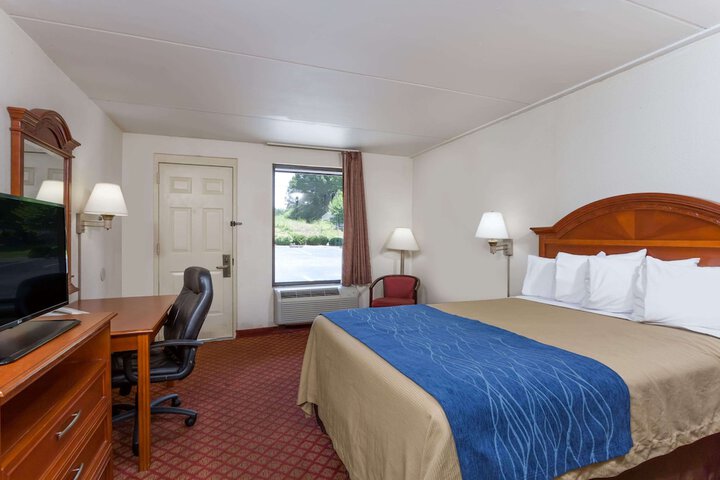 Room 12 of 24