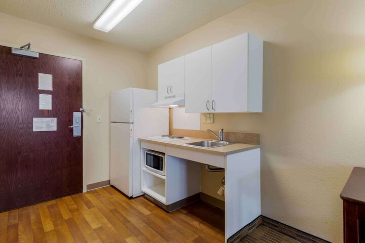 Room 15 of 22
