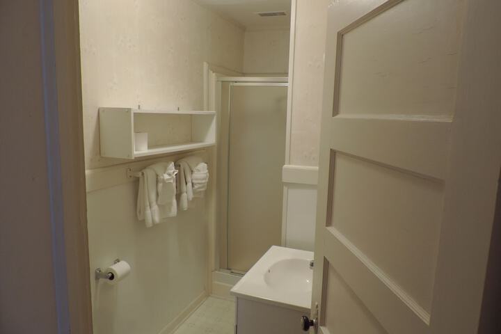 Room 70 of 80