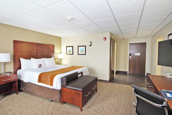 Room 39 of 65