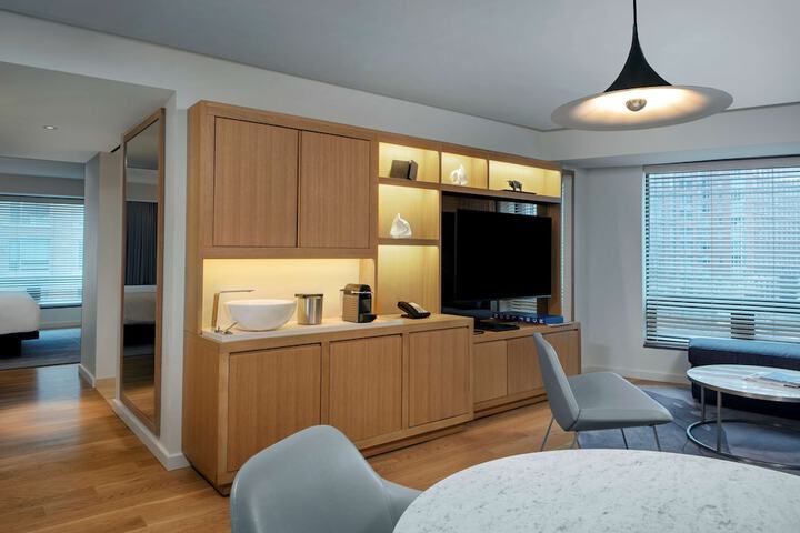Room 35 of 111