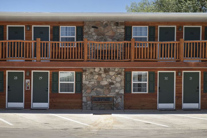 Hotel 7 of 125
