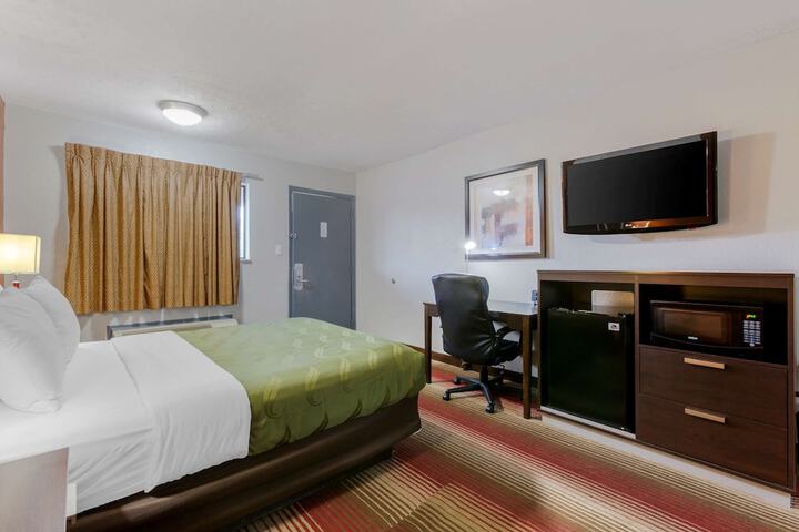 Room 15 of 39