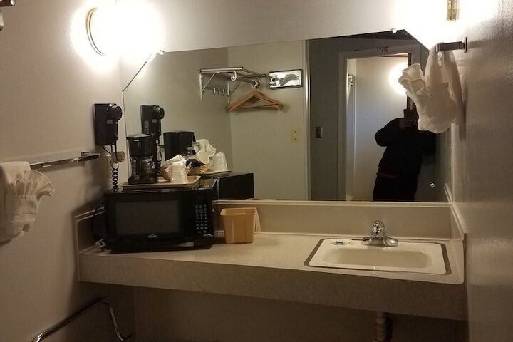 Room 9 of 30