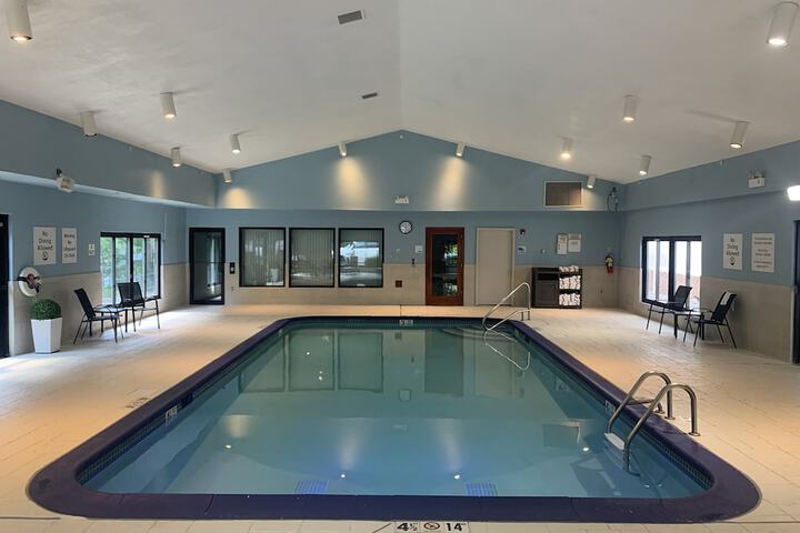 Pool 4 of 51