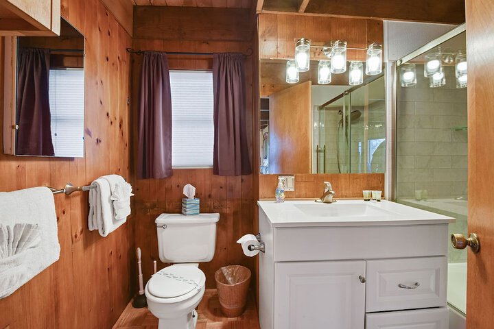 Room 15 of 21