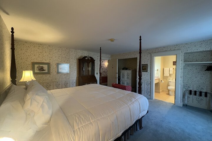Strawtown Inn & Events