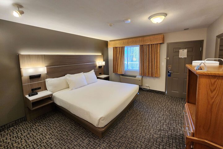 Room 34 of 59