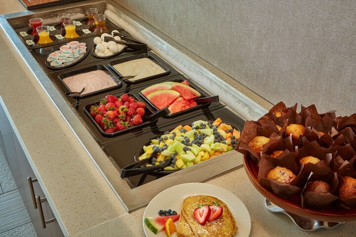 Breakfast/Coffee Service 29 of 33