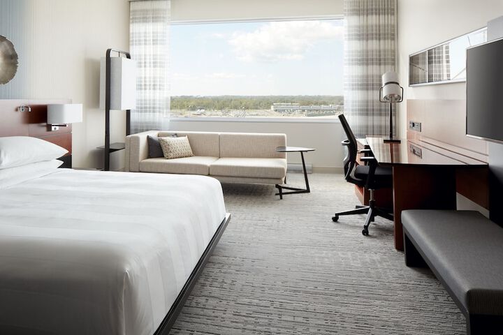 Montreal Airport Marriott In-Terminal Hotel