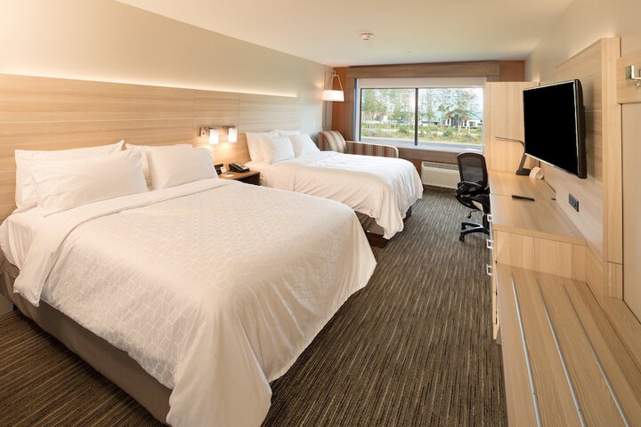 Room 12 of 38