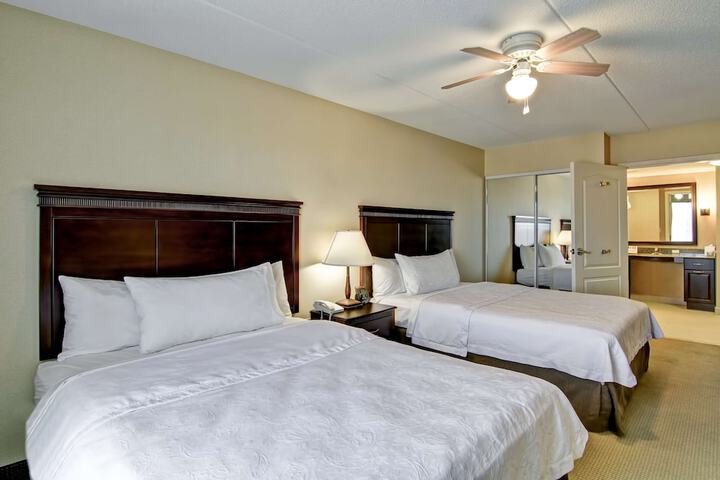 Room 17 of 30
