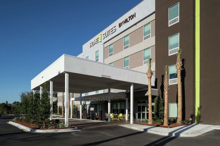 Hotel 4 of 51