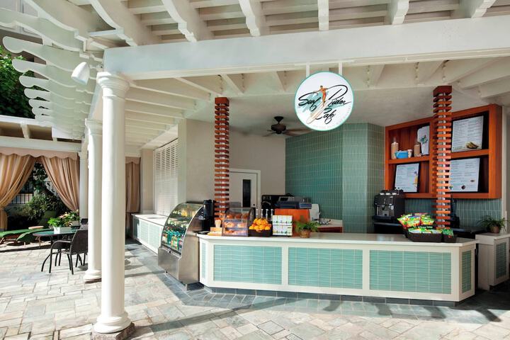 Moana Surfrider a Westin Resort & Spa, Waikiki Beach