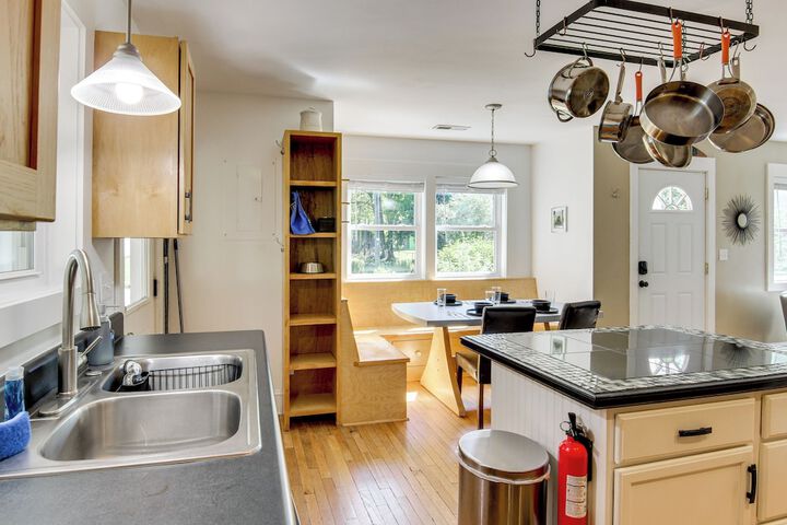 Downtown Brevard Home: Walk to Bars & Breweries!