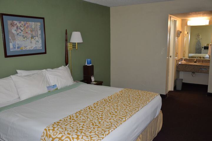 Room 55 of 118