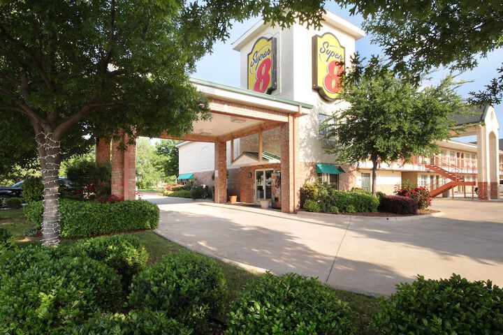 Hotel 2 of 30
