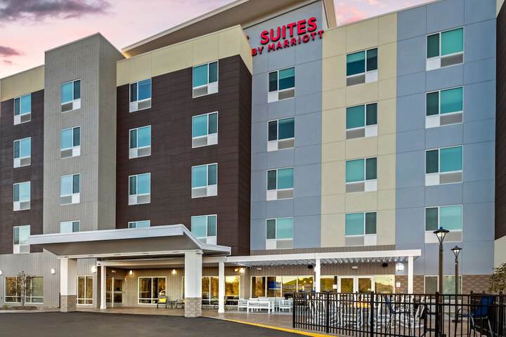 Hotel 5 of 42