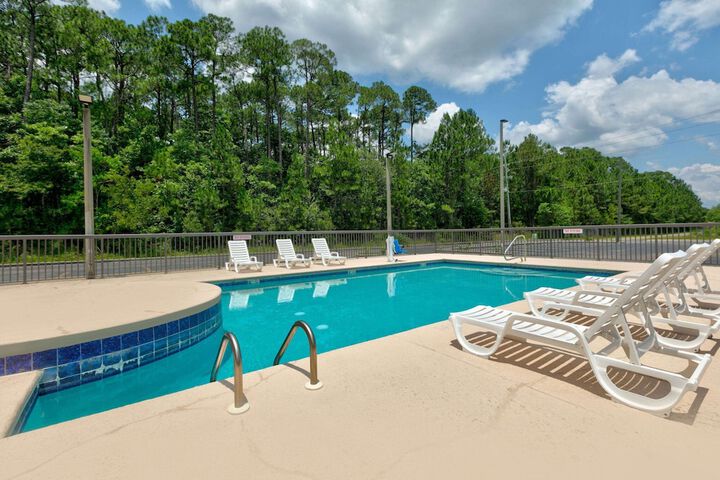 Pool 5 of 33