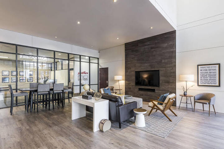 OAKWOOD DALLAS UPTOWN