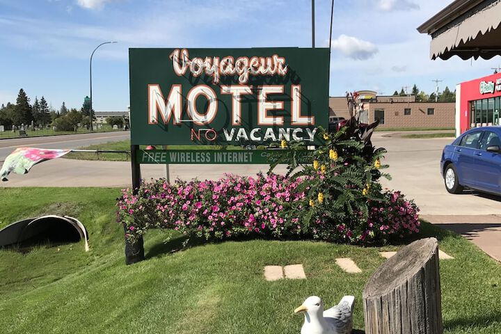 Voyageur Motel