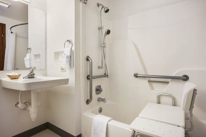 Room 20 of 41