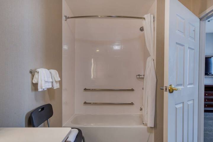 Homewood Suites by Hilton Olmsted Village (near Pinehurst)