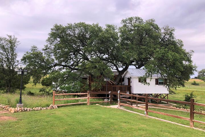 The Alexander at Creek Road