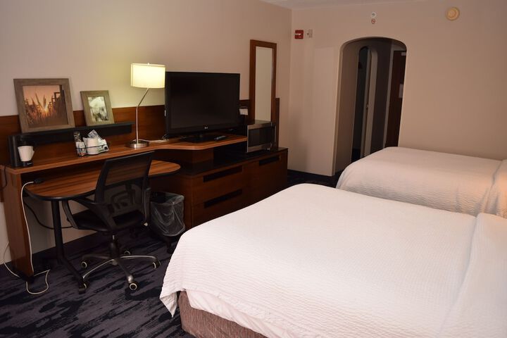 Room 13 of 31