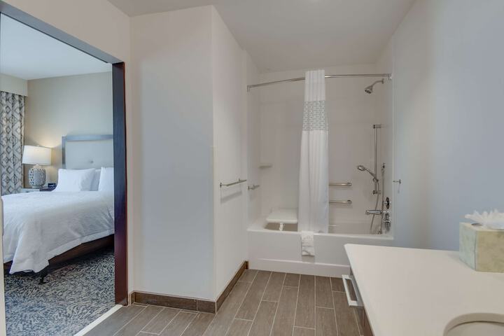 Room 22 of 67