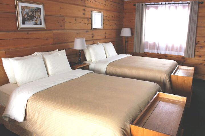 Room 25 of 42