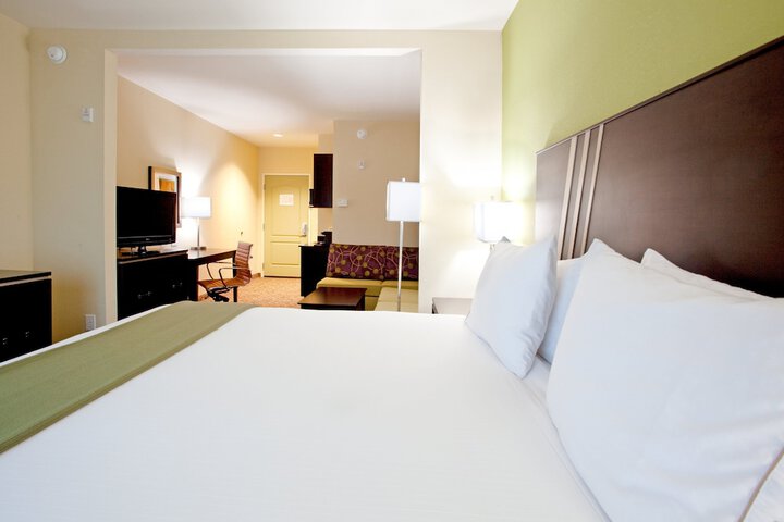 Room 15 of 39