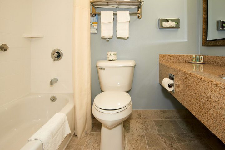 Room 14 of 32