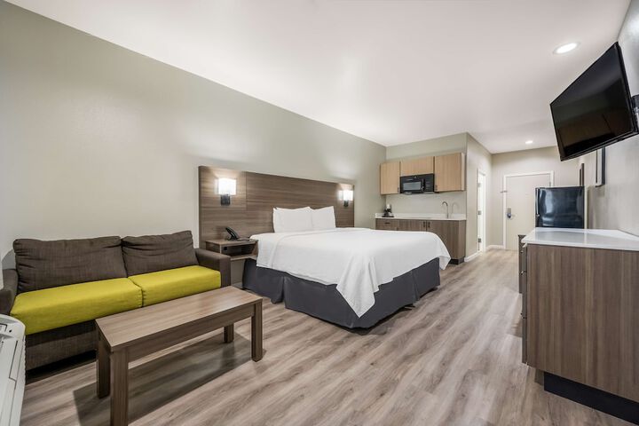 SureStay Studio by Best Western Conroe Downtown