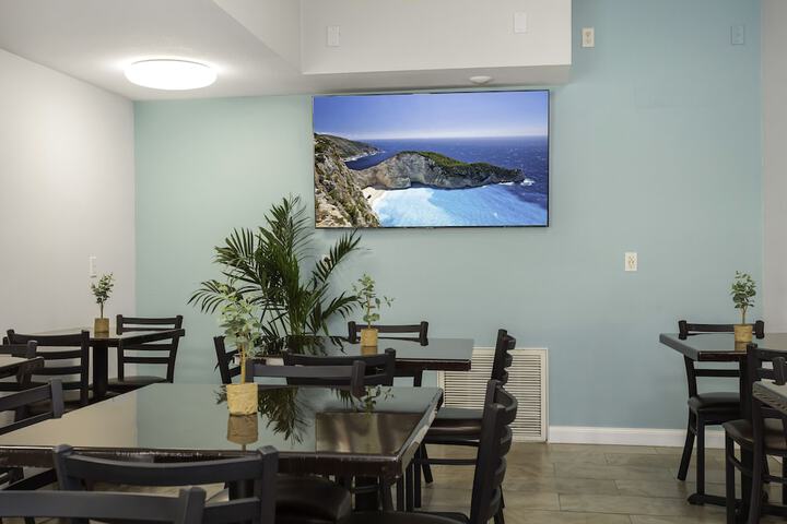 The Hotel Oceanside