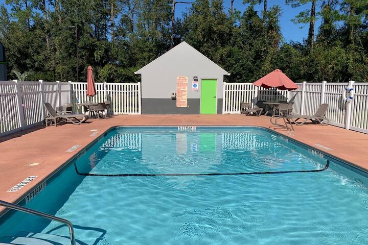 Pool 6 of 33