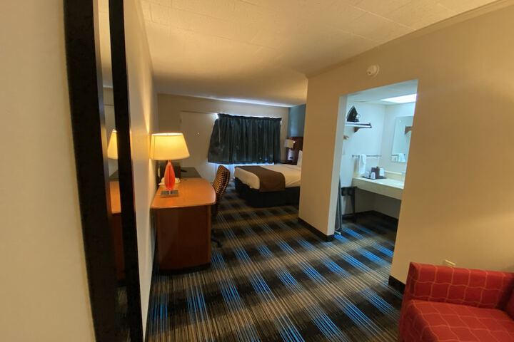 Room 37 of 57