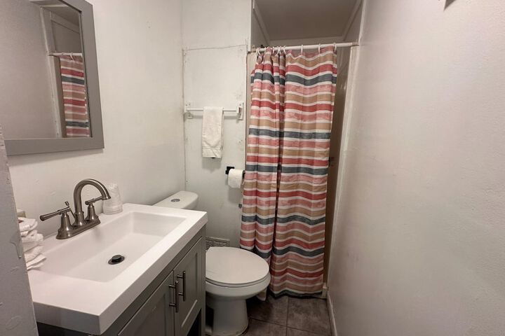 Room 64 of 105
