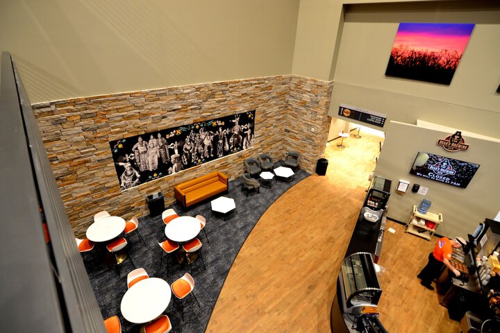 Hotel Interior 8 of 39
