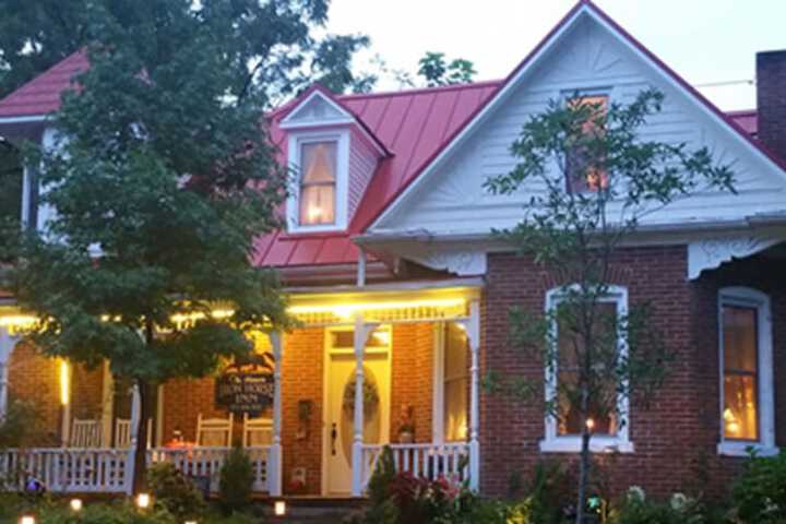 Historic Iron Horse Inn