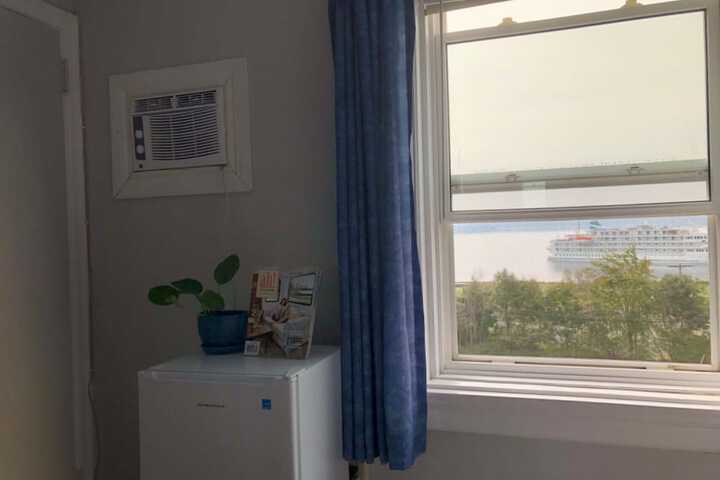 Room 56 of 135