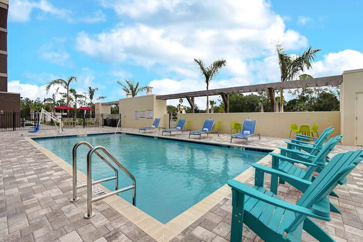 Home2 Suites by Hilton Lakewood Ranch