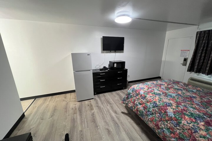 Economy Inn