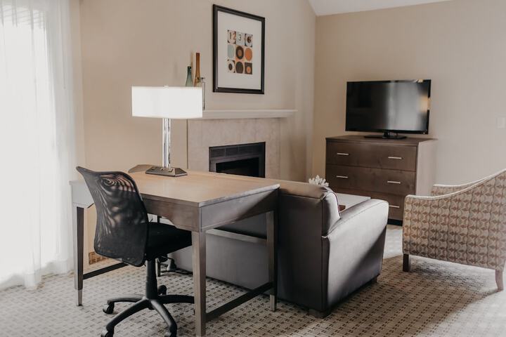 Room 34 of 61