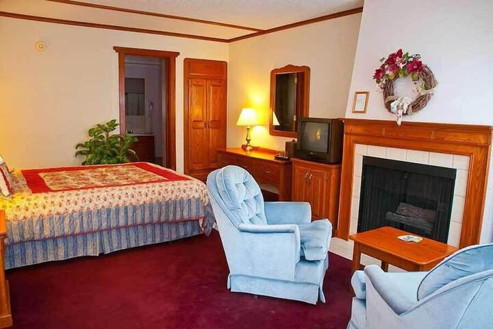Room 6 of 19