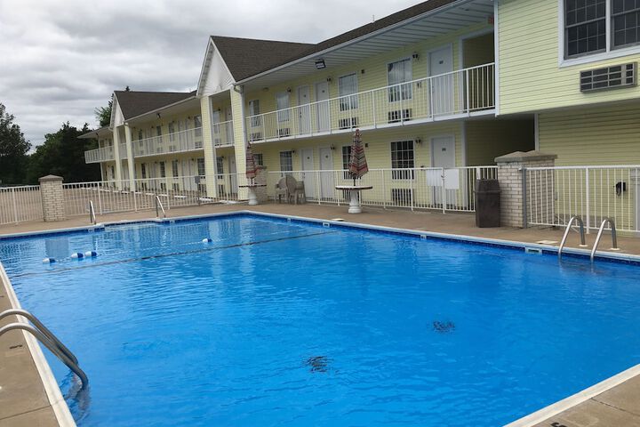Pool 9 of 40